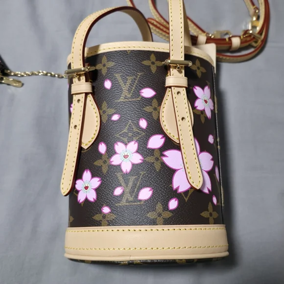 Louis Vuitton x Takashi Murakami Cherry Blossom Nano Bucket w/ Key pouch - Picture 2 of 11
